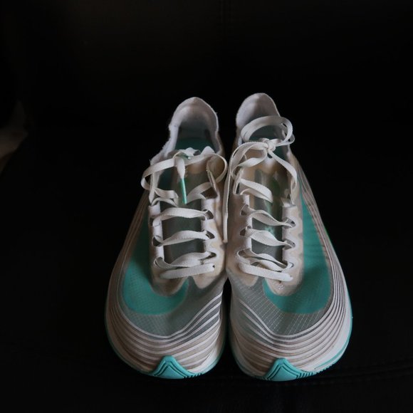 Nike Zoom Fly - Picture 1 of 6